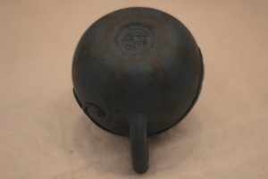 Yi Xing Teapot by Cheung Heun - Image 2