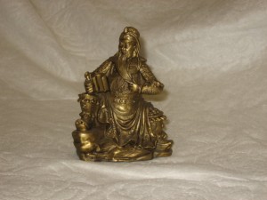4.5" Lord kwan reading - Image 3