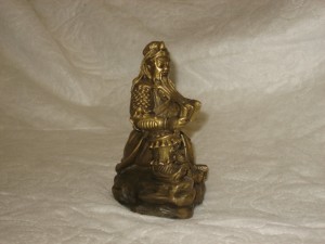 4.5" Lord kwan reading - Image 2