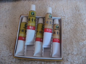 in 12 ml tube-Peony red